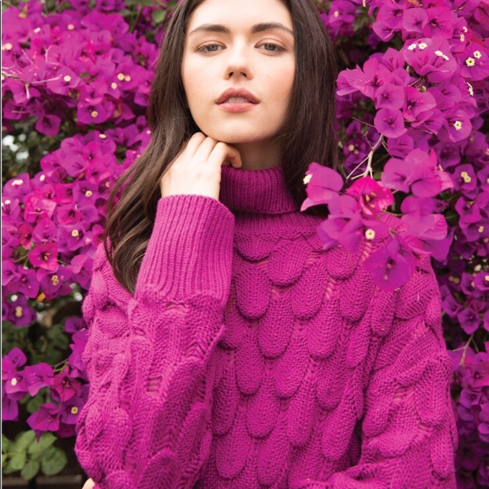 THML fuscia turtleneck sweater NWT, style TMK901